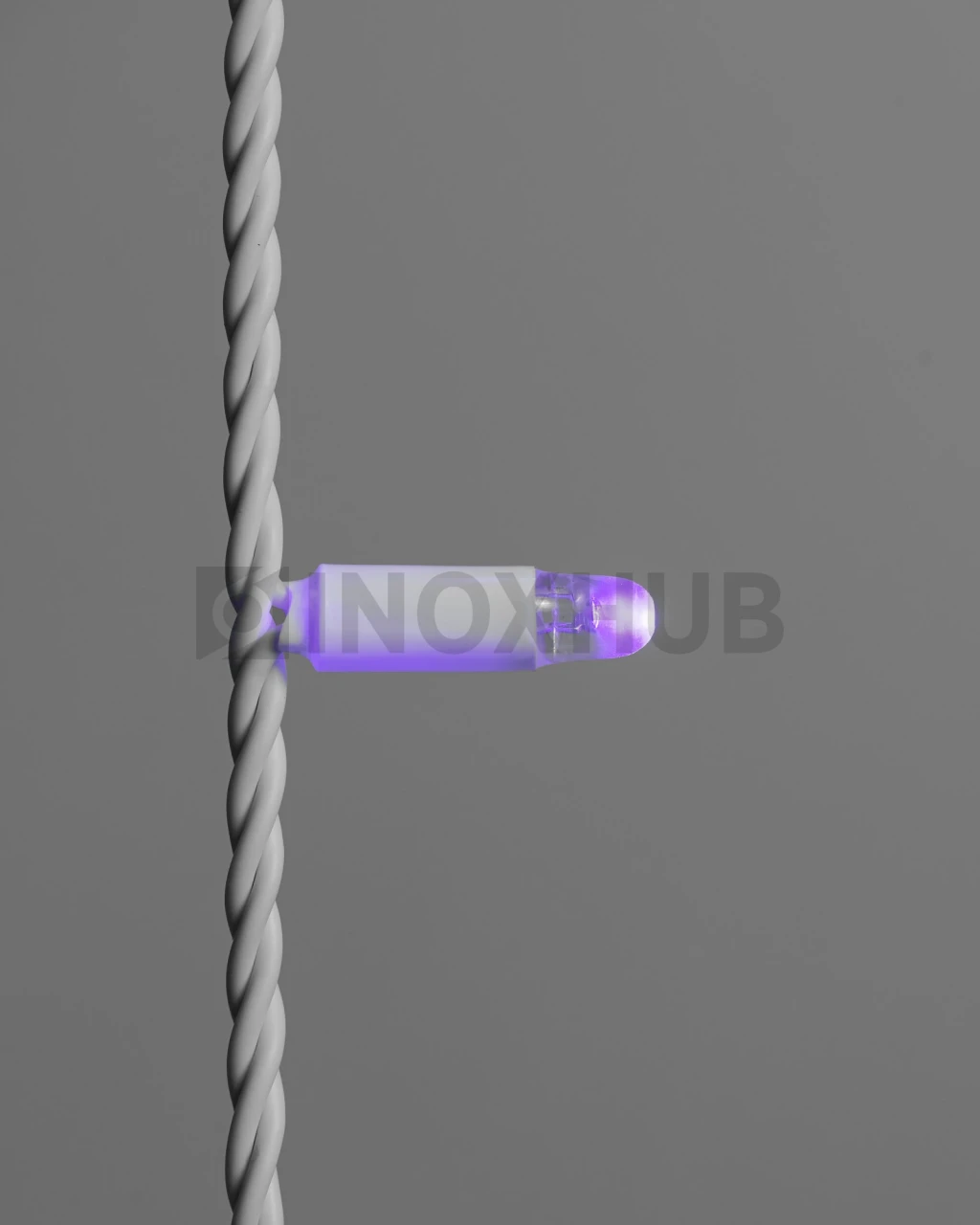 Светодиодная гирлянда INOXHUB Нить 10м, 100 LED, соединяемая, с мерцанием, 220В, IP65, белый резиновый провод 2.3мм, ФИОЛЕТОВАЯ фото Иноксхаб