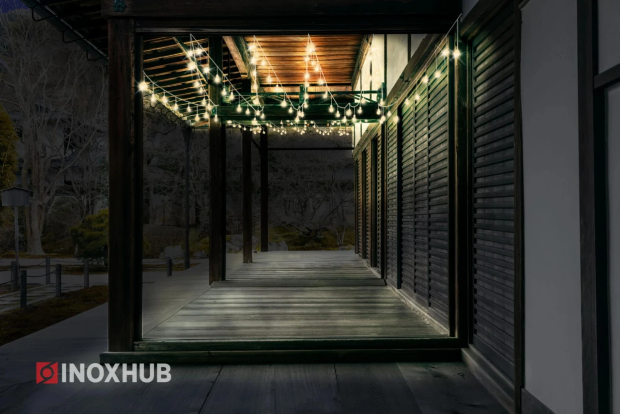 Гирлянда Стрит-Лофт INOXHUB 10м, 20 ламп, 220В, IP65, белая резина 3.3мм, ТЁПЛЫЙ БЕЛЫЙ фото Иноксхаб